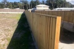 Commercial Paling Fence - CI103