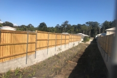 Commercial Paling Fence - CI104