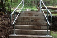 Concrete stairs with Monowills handrail - CI-S19