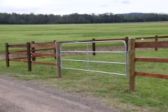 4 Bar Steel Gate - LA-W03