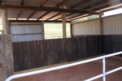 Horse stable interior - LA-W38