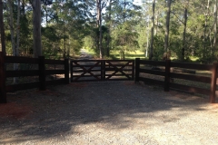 Large recyled timber post rail and gate - LA-W85