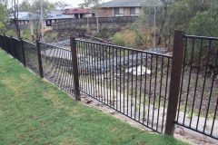 Stepped pool fencing - RD-S17