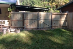 Timber gate on metal frame - RD-W15